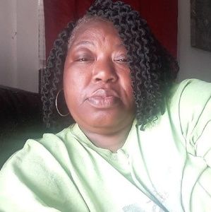 Meet your Posher, Maglene